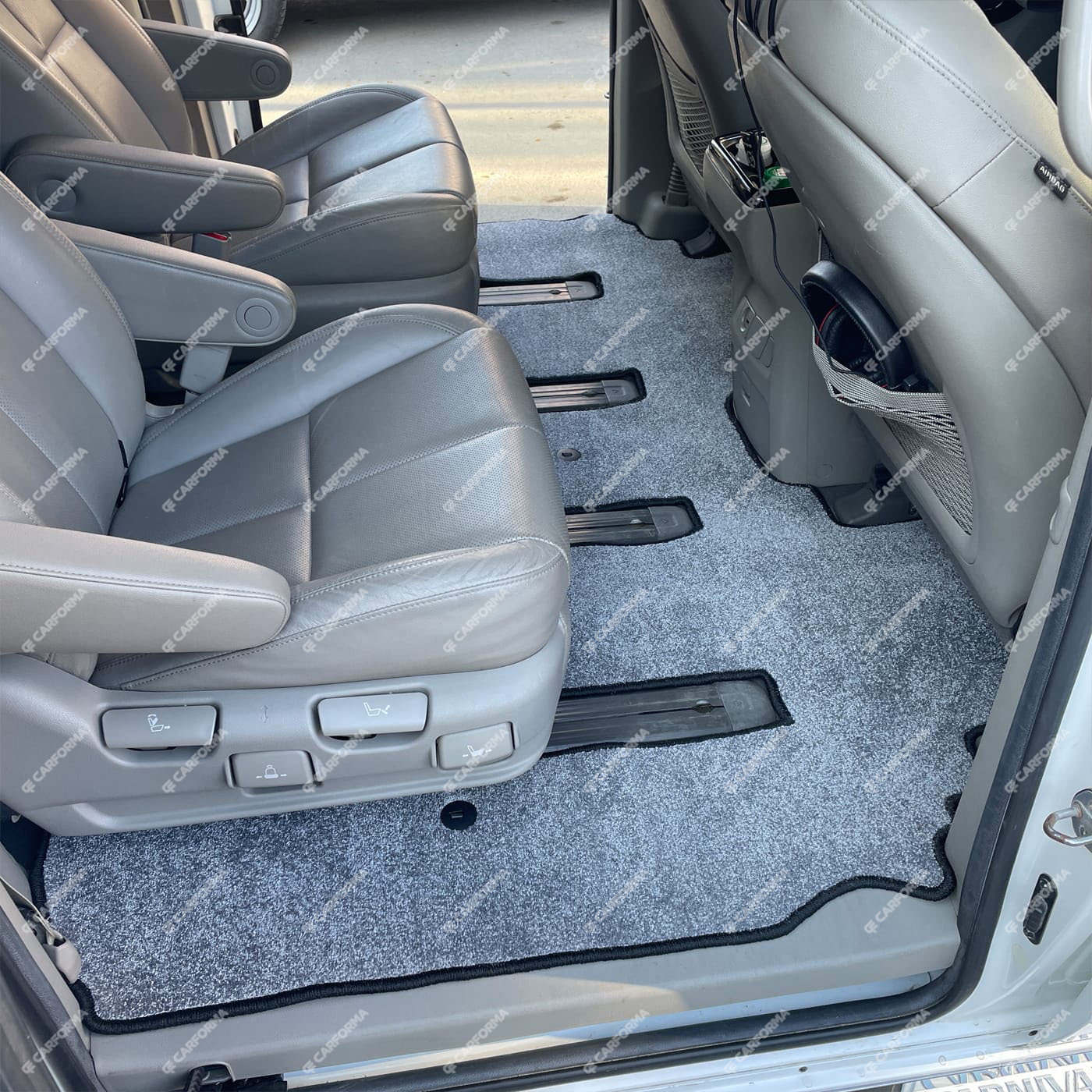 EVA коврики на KIA Carnival III 7 мест 2014 - 2021 в Йошкар-Оле EVA коврики на KIA Carnival III 7 мест 2014 - 2021 в Йошкар-Оле