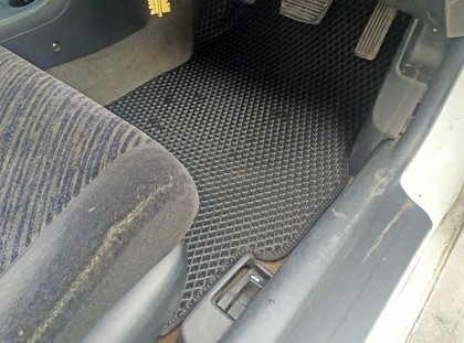 Ворсовые коврики на Honda Civic VI 4d 1995 - 2002 в Йошкар-Оле
