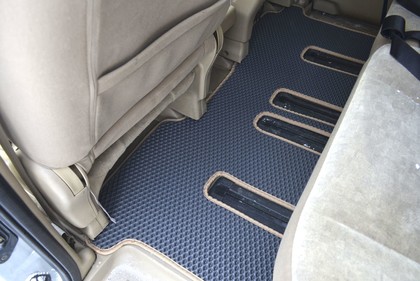 Ворсовые коврики на Nissan Serena (C24) 1999 - 2005 в Йошкар-Оле