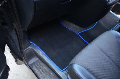 Ворсовые коврики на Nissan Elgrand (E51) 2002 - 2010 в Йошкар-Оле