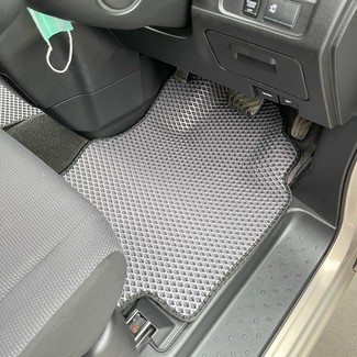 Коврики на Nissan Serena (C26) 2010 - 2016 в Йошкар-Оле
