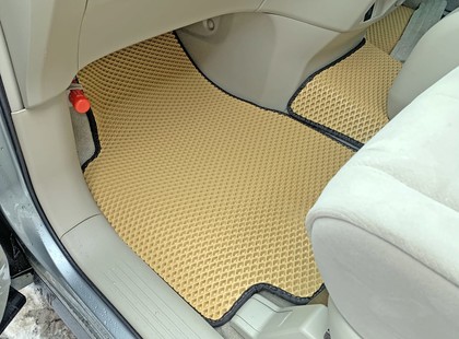 Ворсовые коврики на Toyota Estima III 2006 - 2019 в Йошкар-Оле