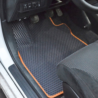 Ворсовые коврики на Nissan Tiida (C11) 2004 - 2014 в Йошкар-Оле