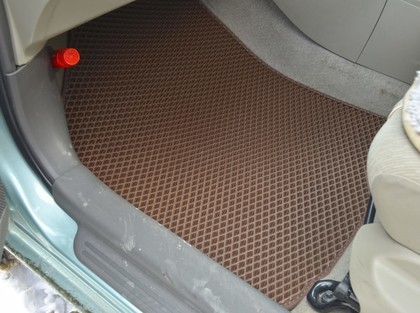 Ворсовые коврики на Toyota Belta 2005 - 2012 в Йошкар-Оле
