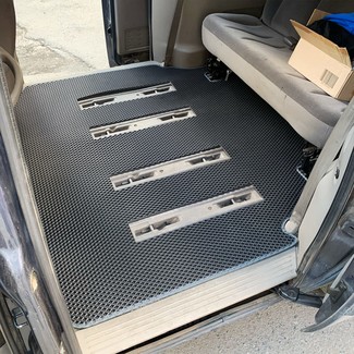 Коврики на Dodge Caravan (RG) 2000 - 2007 в Йошкар-Оле