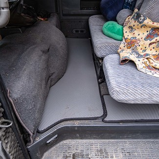 Коврики на Mitsubishi Delica 3 1986 - 1999 в Йошкар-Оле