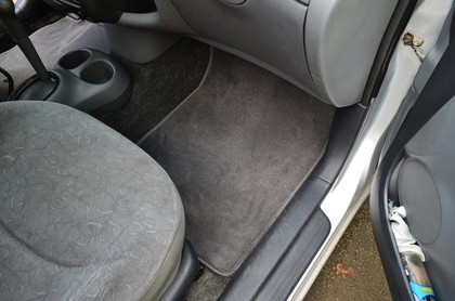 Ворсовые коврики на Toyota Yaris I 1999 - 2005 в Йошкар-Оле