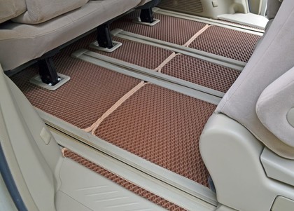 Ворсовые коврики на Toyota Estima III 2006 - 2019 в Йошкар-Оле