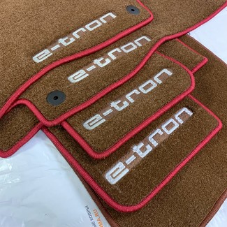 Ворсовые коврики на Audi Q8 e-tron 2022 - 2025 в Йошкар-Оле