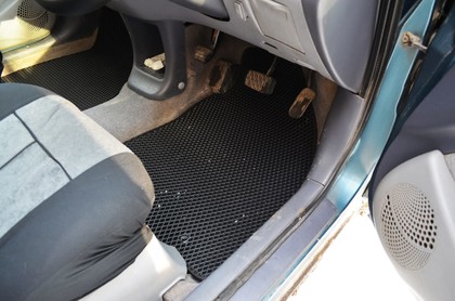 Ворсовые коврики на Toyota Raum I 1997 - 2003 в Йошкар-Оле
