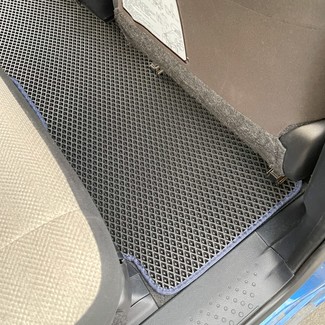 Коврики на Toyota Sienta II 2015 - 2022 в Йошкар-Оле