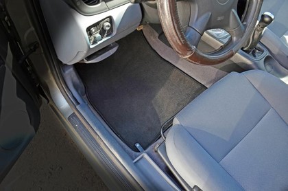 Ворсовые коврики на Nissan Almera II (N16) 2000 - 2006 в Йошкар-Оле