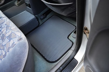Ворсовые коврики на Toyota Avensis I 1997 - 2002 в Йошкар-Оле