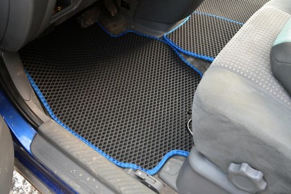 Ворсовые коврики на Mazda MPV II 1999 - 2006 в Йошкар-Оле