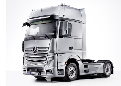 Ворсовые коврики на Mercedes Actros MP4 MP5 тягач GigaSpace 2011 - 2025 в Йошкар-Оле