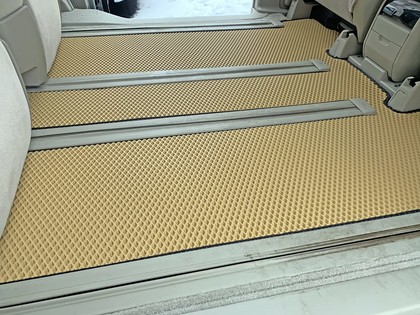 Ворсовые коврики на Toyota Estima III 2006 - 2019 в Йошкар-Оле