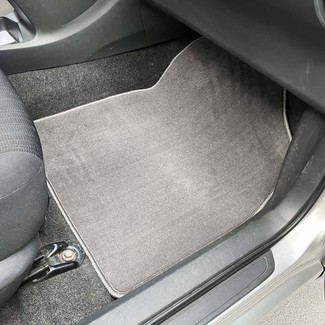 Ворсовые коврики на Toyota Auris I 2006 - 2012 в Йошкар-Оле