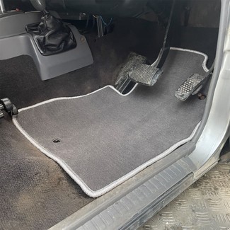Ворсовые коврики на Toyota Land Cruiser Prado 70 1984 - 2025 в Йошкар-Оле