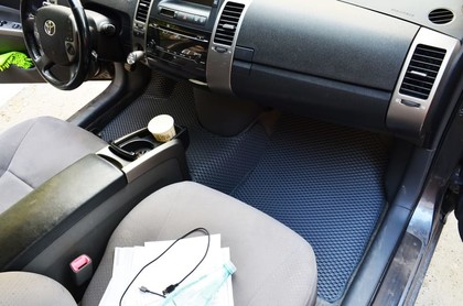 Ворсовые коврики на Toyota Prius (20) 2004 - 2009 в Йошкар-Оле