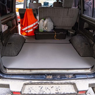 Коврики на Mitsubishi Delica 3 1986 - 1999 в Йошкар-Оле
