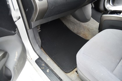 Ворсовые коврики на Toyota Prius (20) 2004 - 2009 в Йошкар-Оле