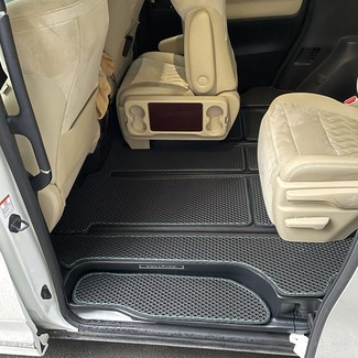 EVA коврики на Toyota Vellfire (H30) 2015 - 2023 в Йошкар-Оле