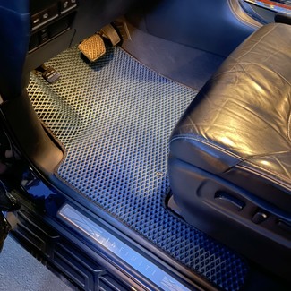 Ворсовые коврики на Infiniti QX80 2013 - 2025 в Йошкар-Оле