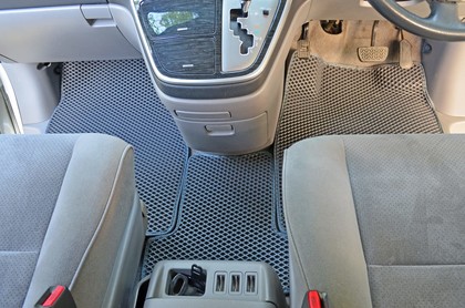 Ворсовые коврики на Toyota Alphard (H10) 2002 - 2008 в Йошкар-Оле