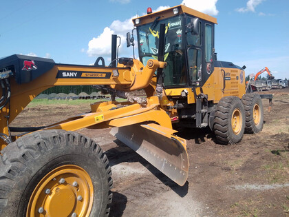 Ворсовые коврики на Спецтехника Автогрейдер SANY STG230C 8 AWD  в Йошкар-Оле