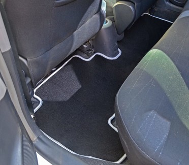 Ворсовые коврики на Toyota Yaris II 2005 - 2011 в Йошкар-Оле