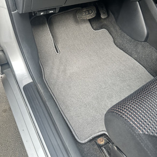 Ворсовые коврики на Nissan Tiida (C11) 2004 - 2014 в Йошкар-Оле