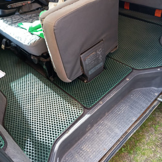 Коврики на Mitsubishi Delica 3 1986 - 1999 в Йошкар-Оле