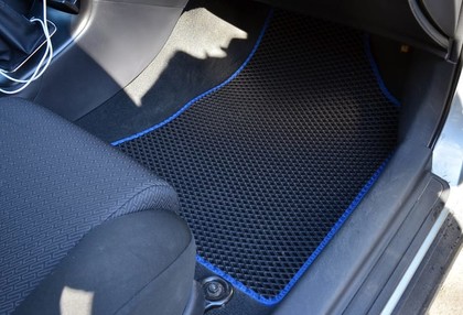 Ворсовые коврики на Toyota Avensis II 2002 - 2008 в Йошкар-Оле