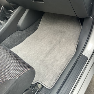 Ворсовые коврики на Nissan Tiida (C11) 2004 - 2014 в Йошкар-Оле
