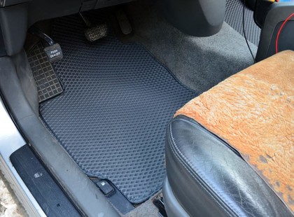 Ворсовые коврики на Toyota Prius (20) 2004 - 2009 в Йошкар-Оле