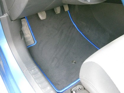 Коврики на Dodge Caliber 2006 - 2013 в Йошкар-Оле