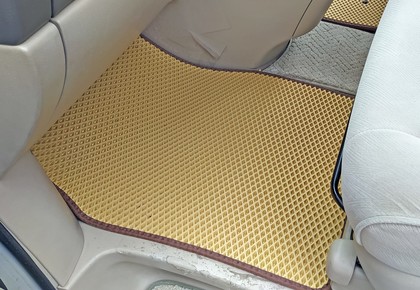 Ворсовые коврики на Toyota Alphard (H10) 2002 - 2008 в Йошкар-Оле