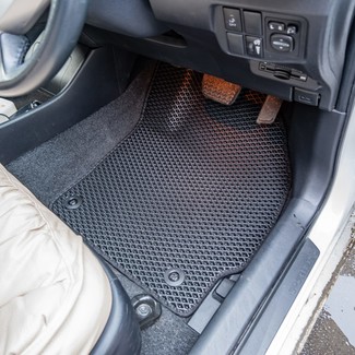 Ворсовые коврики на Toyota Prius (30) 2009 - 2016 в Йошкар-Оле