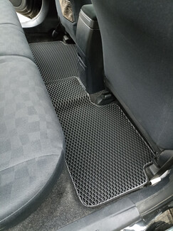 Ворсовые коврики на Toyota Corolla Fielder (E14) 2006 - 2012 в Йошкар-Оле Ворсовые коврики на Toyota Corolla Fielder (E14) 2006 - 2012 в Йошкар-Оле