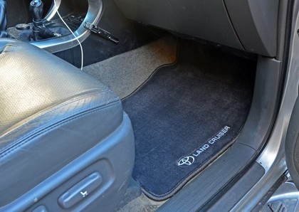 Ворсовые коврики на Toyota Land Cruiser Prado 120 2002 - 2009 в Йошкар-Оле