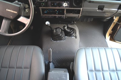 Ворсовые коврики на Toyota Land Cruiser 70 2006 - 2025 в Йошкар-Оле