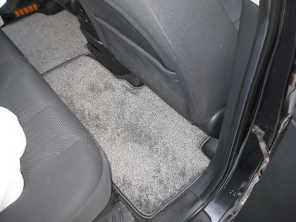 Ворсовые коврики на KIA Carens II 2006 - 2012 в Йошкар-Оле
