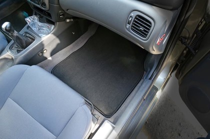 Ворсовые коврики на Nissan Almera II (N16) 2000 - 2006 в Йошкар-Оле