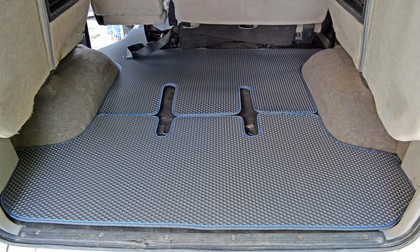 Ворсовые коврики на Mitsubishi Delica 4 1994 - 2007 в Йошкар-Оле