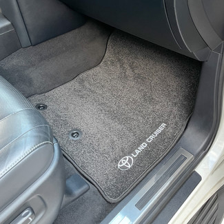 Ворсовые коврики на Toyota Land Cruiser 200 2007 - 2021 в Йошкар-Оле