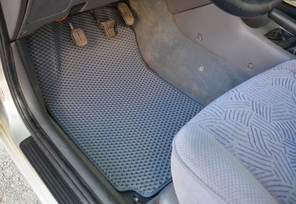 Ворсовые коврики на Toyota Avensis I 1997 - 2002 в Йошкар-Оле