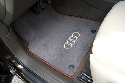 Ворсовые коврики на Audi Q5 I 2008 - 2017 в Йошкар-Оле
