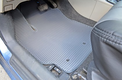 Ворсовые коврики на Toyota Yaris II 2005 - 2011 в Йошкар-Оле