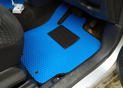 Ворсовые коврики на Toyota Ractis I 2005 - 2010 в Йошкар-Оле