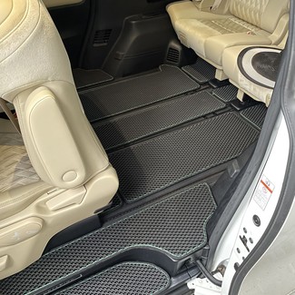 EVA коврики на Toyota Vellfire (H30) 2015 - 2023 в Йошкар-Оле